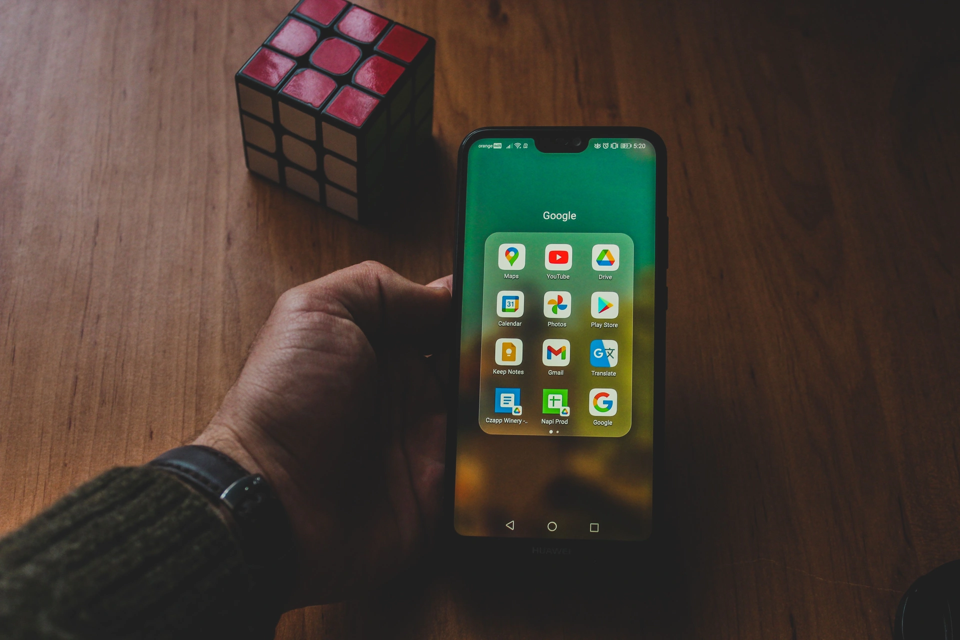 Mobile application testing on multiple physical devices